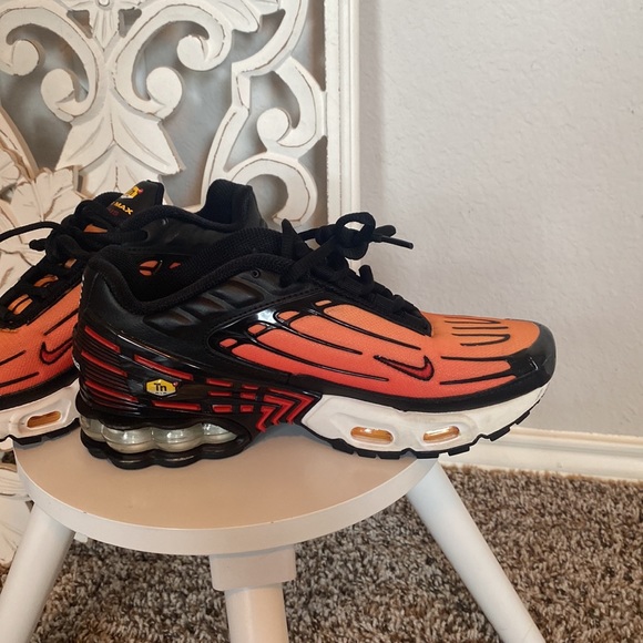 Nike Air Max Plus III "Black/Pimento/Ceramic-Resin" YOUTH Shoe size 4.5 ✨ - Picture 7 of 16